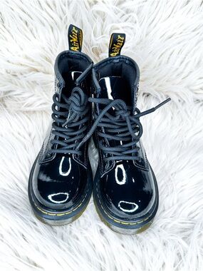 Dr. Martens Kids Glossy Black Patent Lace-Up Boots with Yellow Stitching